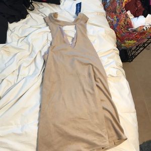 beautiful champagne choked plunge boutique dress M